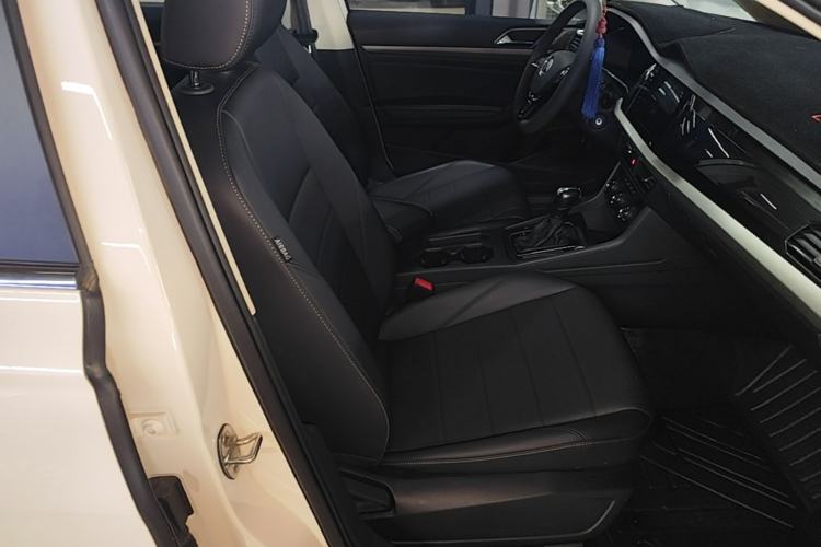 Used Volkswagen Lavida 2021 1.5L Automatic Comfort Edition Right Front Seat
