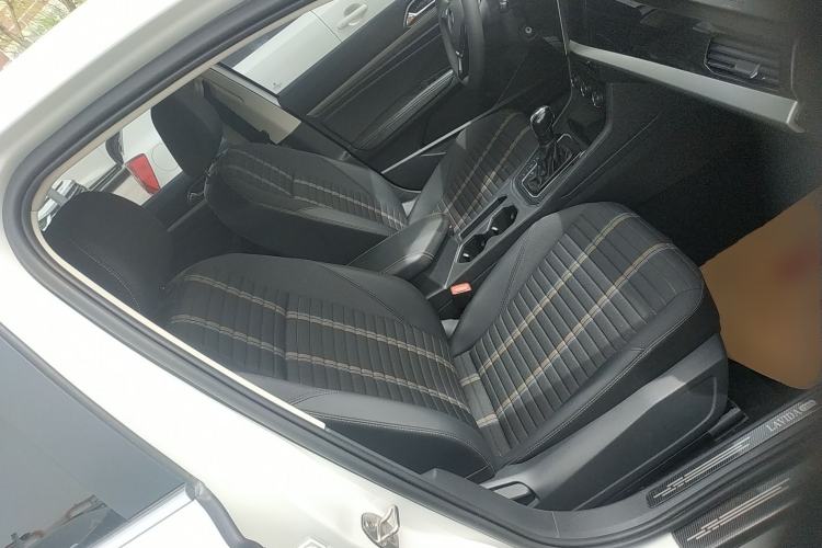 Used Volkswagen Lavida 2021 280TSI DSG Comfort Edition Right Front Seat