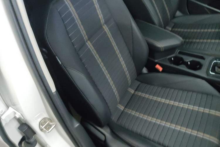 Used Volkswagen Lavida 2021 280TSI DSG Comfort Edition Right Front Seat