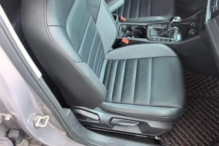 Used Volkswagen Lavida 2021 280TSI DSG Comfort Edition Right Front Seat