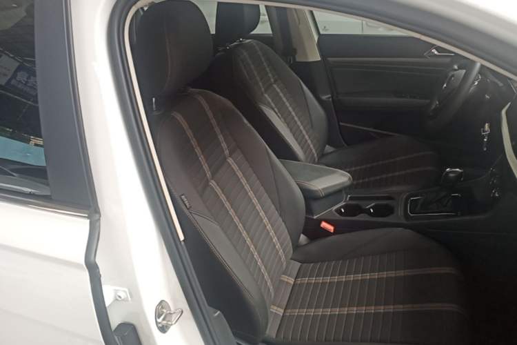 Used Volkswagen Lavida 2021 1.5L Automatic Vision Edition Right Front Seat