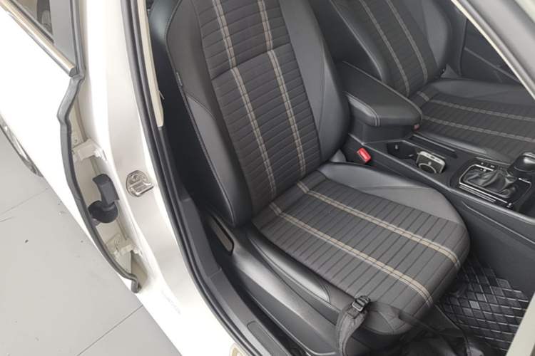 Used Volkswagen Lavida 2021 280TSI DSG Comfort Edition Right Front Seat