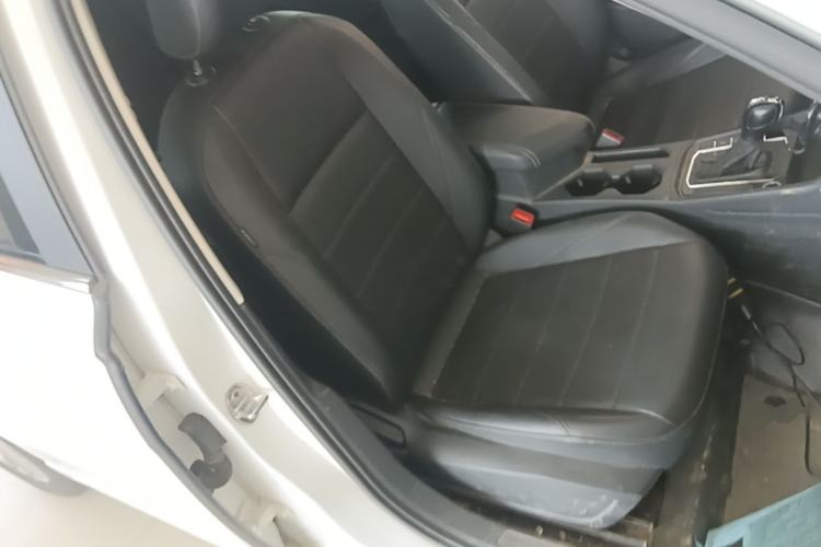 Used Volkswagen Lavida 2021 1.5L Automatic Comfort Edition Right Front Seat