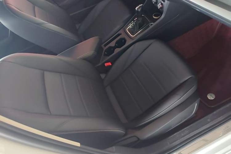 Used Volkswagen Lavida 2021 1.5L Automatic Comfort Edition Right Front Seat