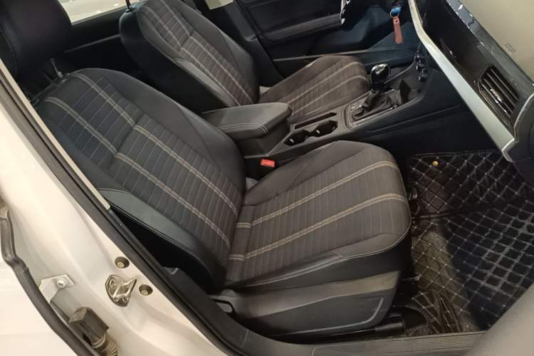 Used Volkswagen Lavida 2021 280TSI DSG Comfort Edition Right Front Seat