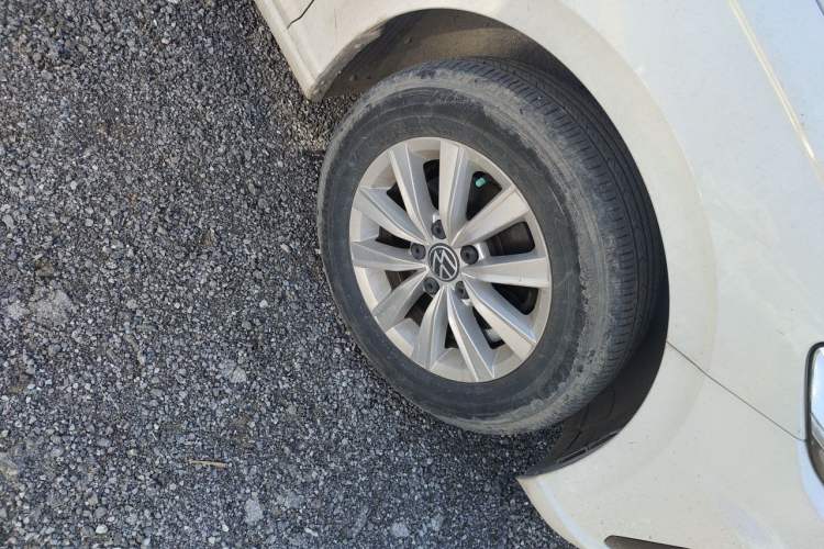 Used Volkswagen Lavida 2021 1.5L Automatic Fashion Edition Right Front Wheel Hub