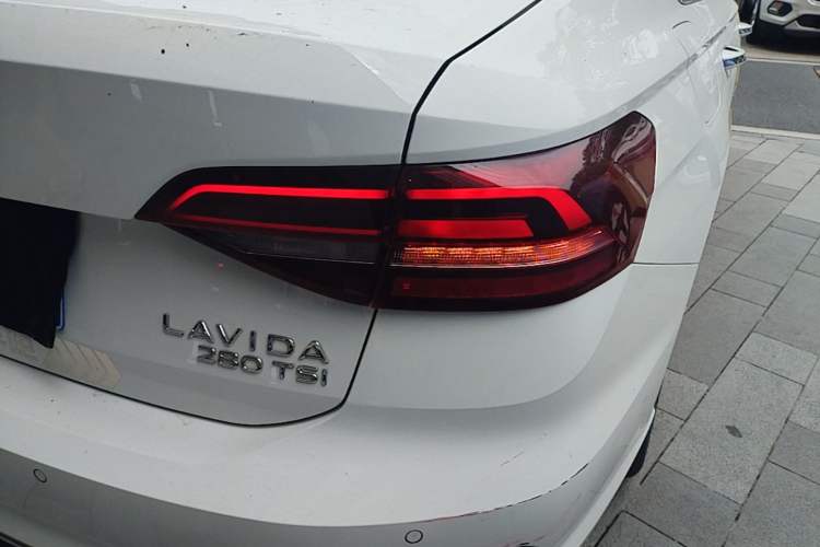 Used Volkswagen Lavida 2021 280TSI DSG Luxury Edition Right Rear Taillight