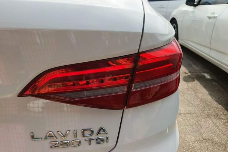 Used Volkswagen Lavida 2021 280TSI DSG Comfort Edition Right Rear Taillight