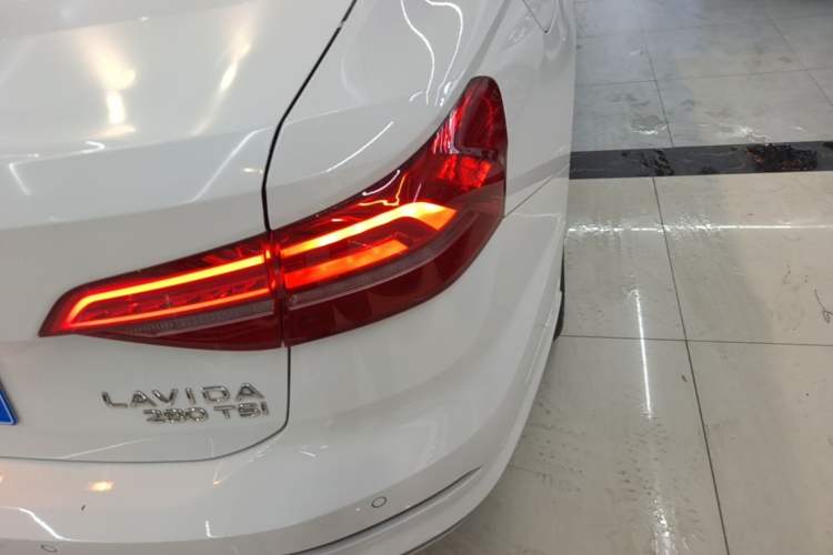 Used Volkswagen Lavida 2021 280TSI DSG Comfort Edition Right Rear Taillight