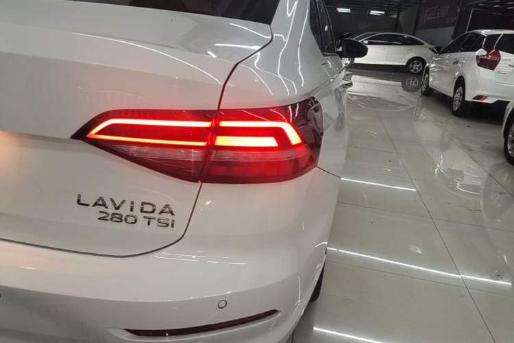 Used Volkswagen Lavida 2021 280TSI DSG Luxury Edition Right Rear Taillight