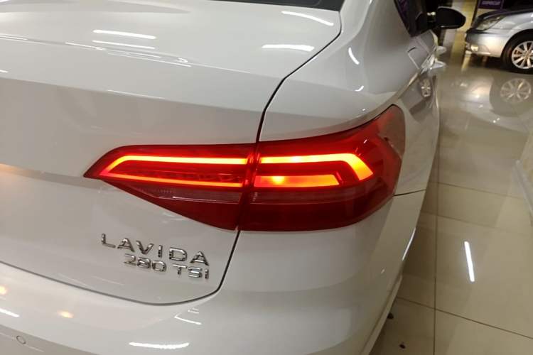 Used Volkswagen Lavida 2021 280TSI DSG Comfort Edition Right Rear Taillight