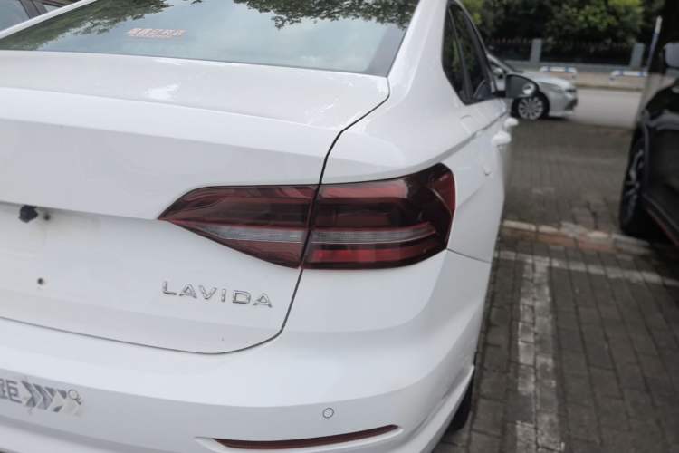 Used Volkswagen Lavida 2021 1.5L Automatic Comfort Edition Right Rear Taillight
