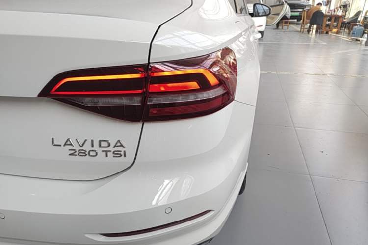 Used Volkswagen Lavida 2021 280TSI DSG Comfort Edition Right Rear Taillight