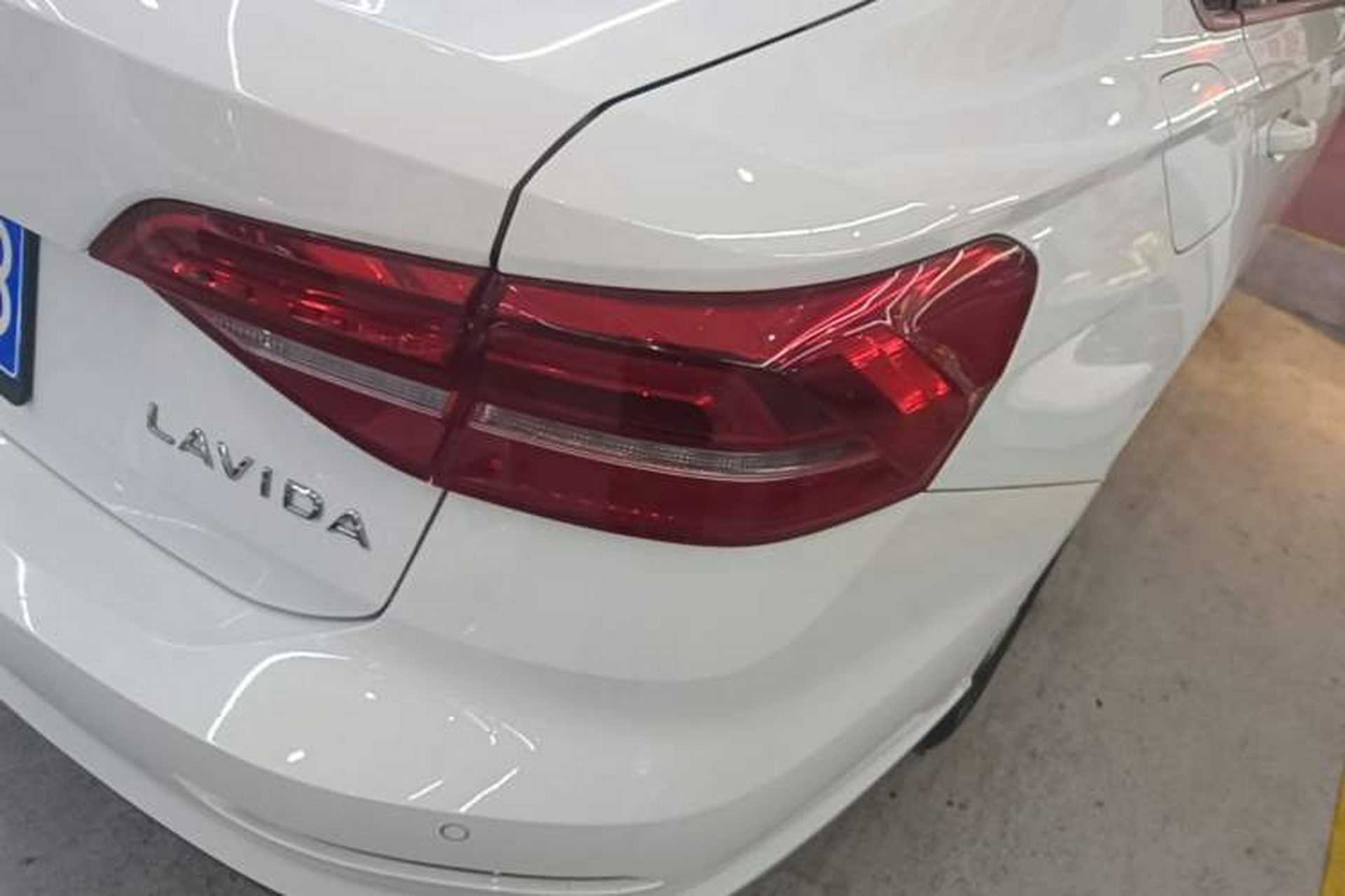 Used Volkswagen Lavida 2021 1.5L Automatic Fashion Edition Right Rear Taillight