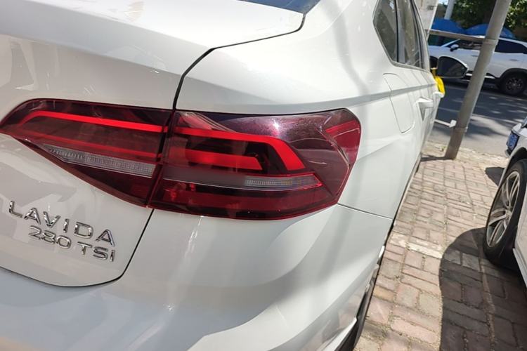 Used Volkswagen Lavida 2021 280TSI DSG Comfort Edition Right Rear Taillight
