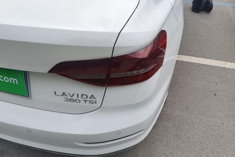 Used Volkswagen Lavida 2021 280TSI DSG Comfort Edition Right Rear Taillight