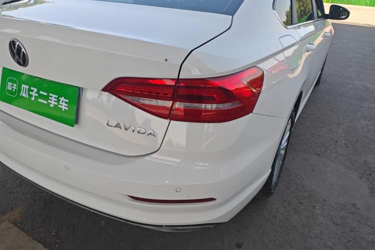 Used Volkswagen Lavida 2021 1.5L Automatic Vision Edition Right Rear Taillight