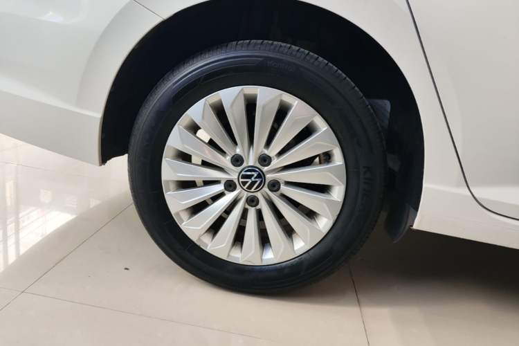 Used Volkswagen Lavida 2021 280TSI DSG Comfort Edition Right Rear Wheel Hub