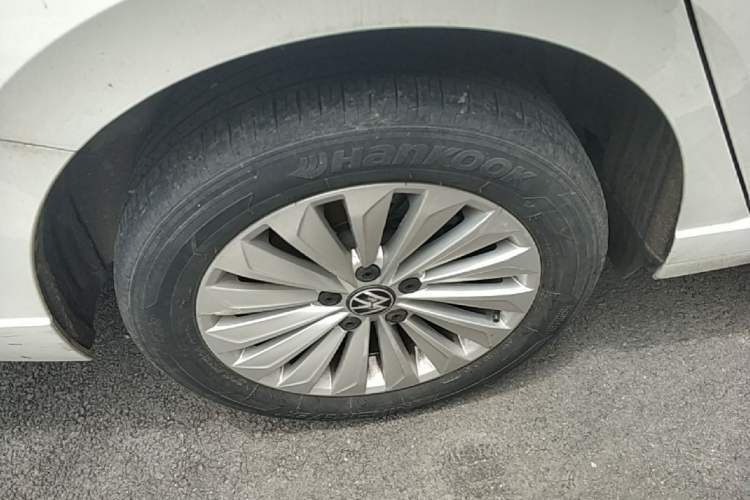 Used Volkswagen Lavida 2021 280TSI DSG Comfort Edition Right Rear Wheel Hub