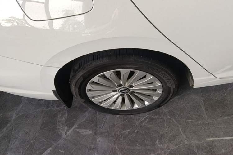 Used Volkswagen Lavida 2021 280TSI DSG Comfort Edition Right Rear Wheel Hub