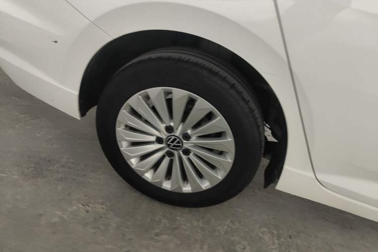 Used Volkswagen Lavida 2021 280TSI DSG Comfort Edition Right Rear Wheel Hub