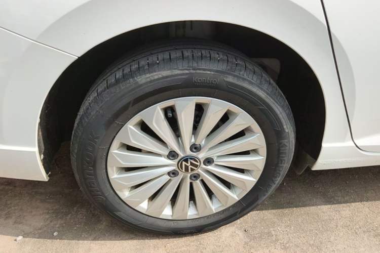 Used Volkswagen Lavida 2021 280TSI DSG Comfort Edition Right Rear Wheel Hub