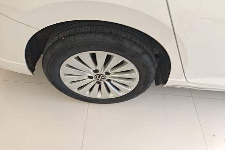 Used Volkswagen Lavida 2021 280TSI DSG Comfort Edition Right Rear Wheel Hub
