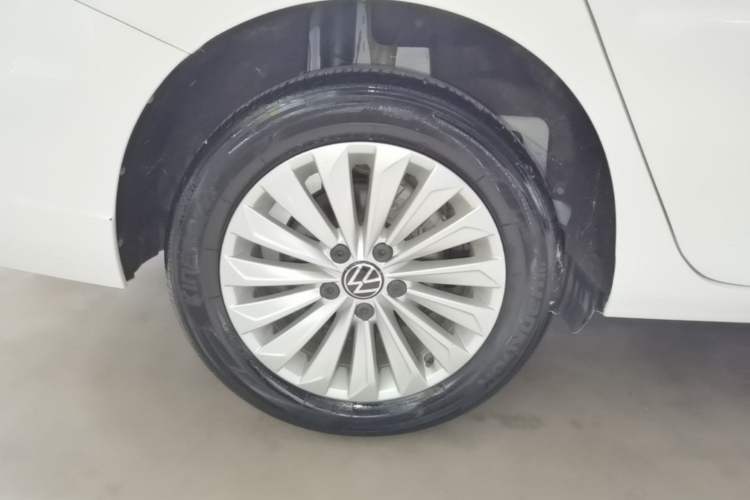 Used Volkswagen Lavida 2021 280TSI DSG Comfort Edition Right Rear Wheel Hub