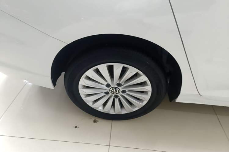 Used Volkswagen Lavida 2021 280TSI DSG Comfort Edition Right Rear Wheel Hub