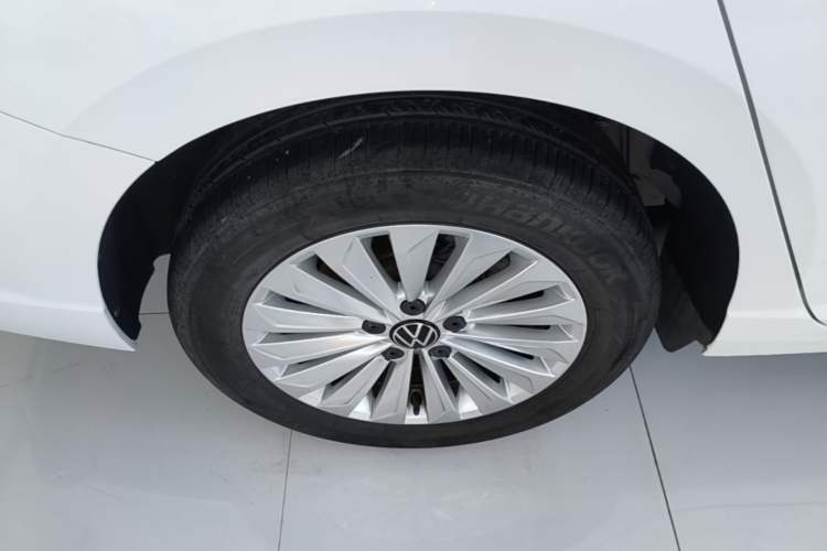 Used Volkswagen Lavida 2021 280TSI DSG Comfort Edition Right Rear Wheel Hub