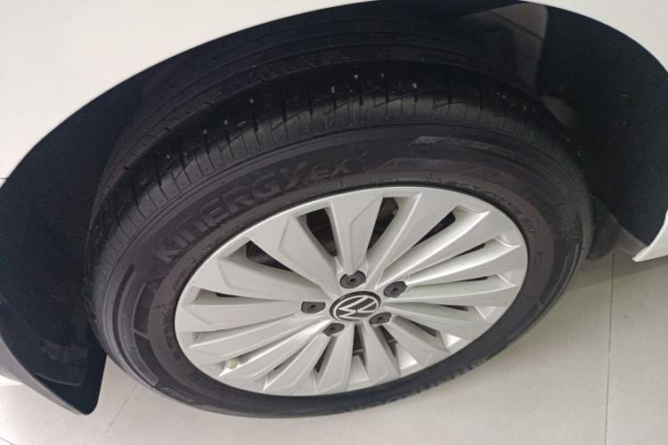 Used Volkswagen Lavida 2021 280TSI DSG Comfort Edition Right Rear Wheel Hub