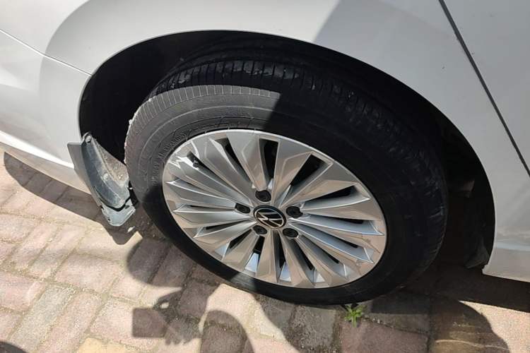Used Volkswagen Lavida 2021 280TSI DSG Comfort Edition Right Rear Wheel Hub