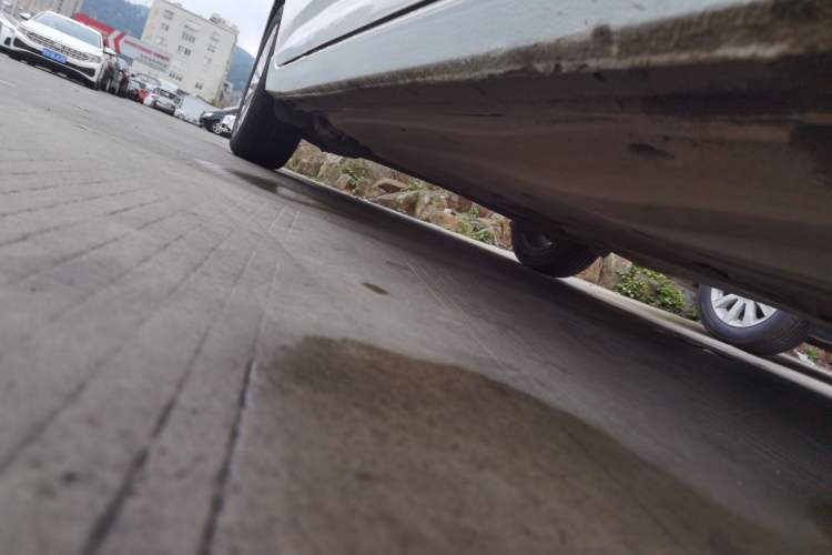 Used Volkswagen Lavida 2021 1.5L Automatic Comfort Edition Right Side Sill