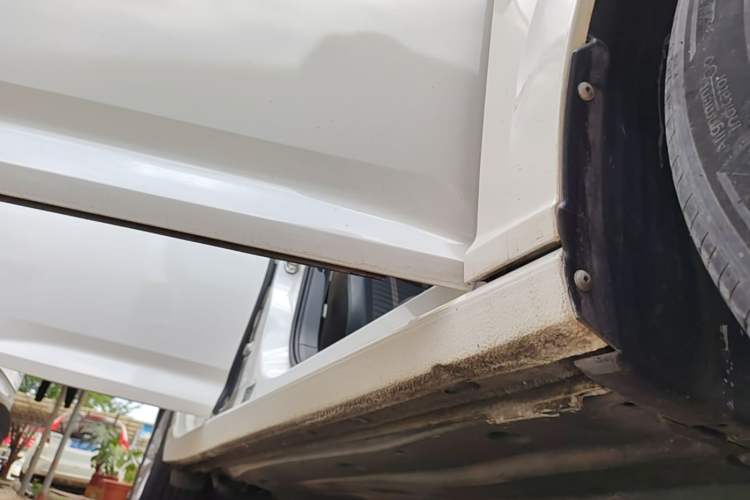 Used Volkswagen Lavida 2021 280TSI DSG Comfort Edition Right Side Sill