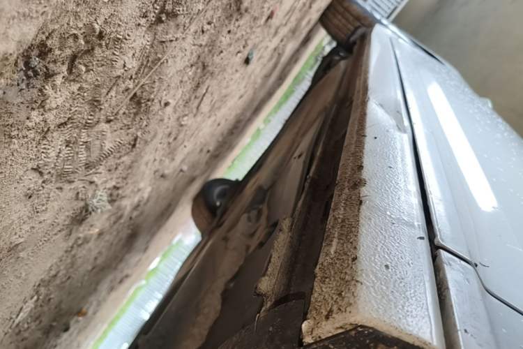 Used Volkswagen Lavida 2021 1.5L Automatic Vision Edition Right Side Sill
