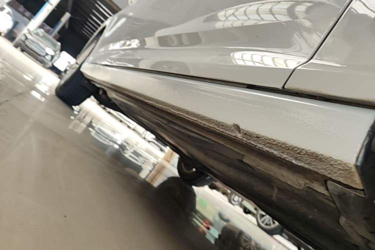 Used Volkswagen Lavida 2021 280TSI DSG Comfort Edition Right Side Sill