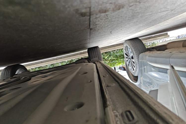 Used Volkswagen Lavida 2021 280TSI DSG Luxury Edition Right Side Sill