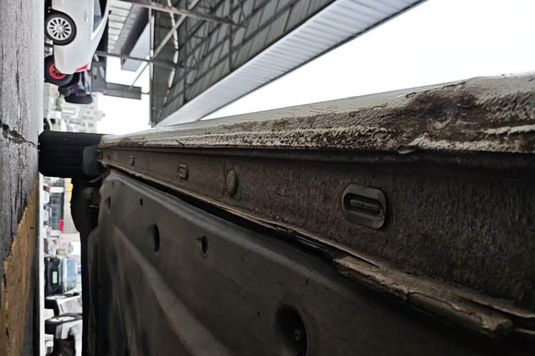 Used Volkswagen Lavida 2021 1.5L Automatic Comfort Edition Right Side Sill