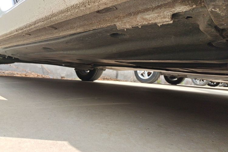 Used Volkswagen Lavida 2021 280TSI DSG Comfort Edition Right Side Sill