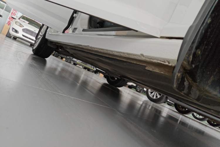 Used Volkswagen Lavida 2021 280TSI DSG Comfort Edition Right Side Sill