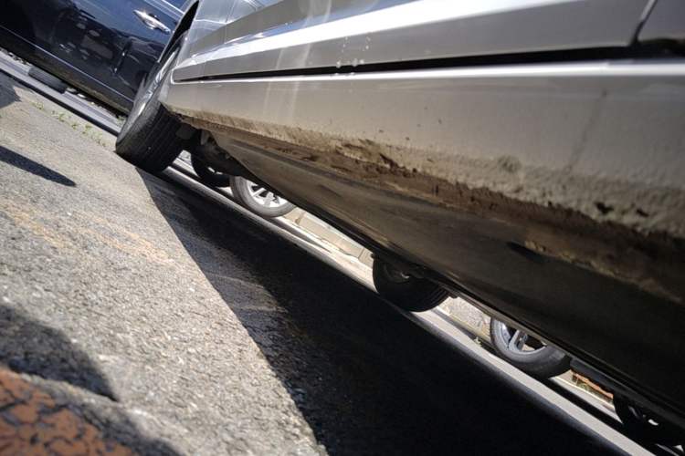 Used Volkswagen Lavida 2021 1.5L Automatic Fashion Edition Right Side Sill
