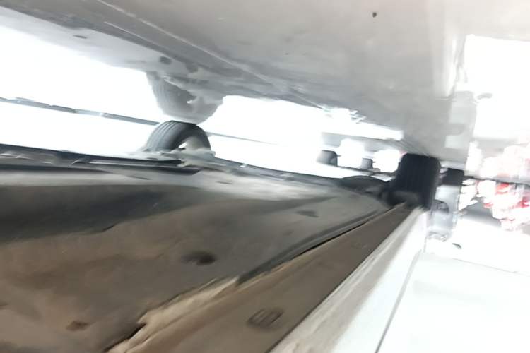 Used Volkswagen Lavida 2021 1.5L Automatic Comfort Edition Right Side Sill