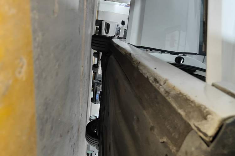 Used Volkswagen Lavida 2021 280TSI DSG Comfort Edition Right Side Sill