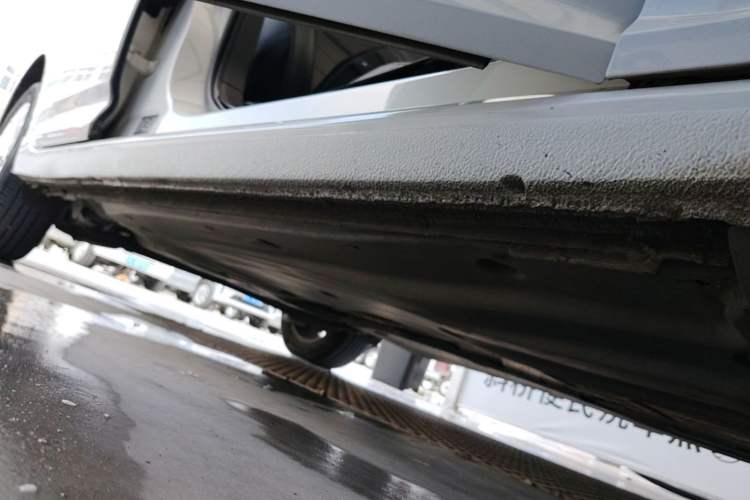 Used Volkswagen Lavida 2021 1.5L Automatic Comfort Edition Right Side Sill