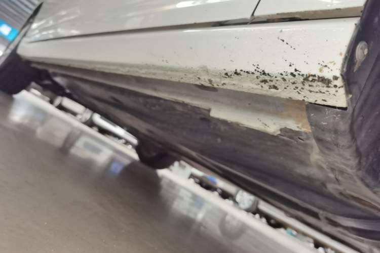 Used Volkswagen Lavida 2021 280TSI DSG Comfort Edition Right Side Sill