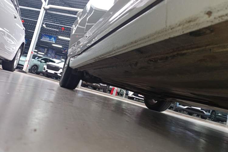 Used Volkswagen Lavida 2021 280TSI DSG Comfort Edition Right Side Sill