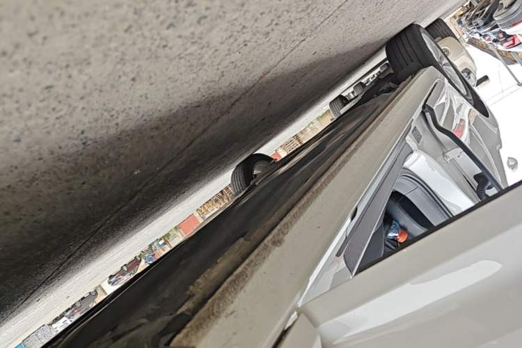 Used Volkswagen Lavida 2021 280TSI DSG Comfort Edition Right Side Sill