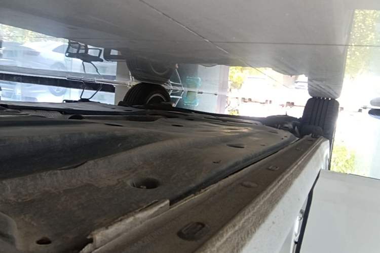 Used Volkswagen Lavida 2021 1.5L Automatic Comfort Edition Right Side Sill