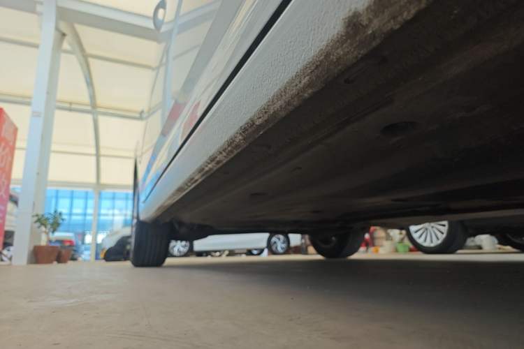 Used Volkswagen Lavida 2021 280TSI DSG Comfort Edition Right Side Sill