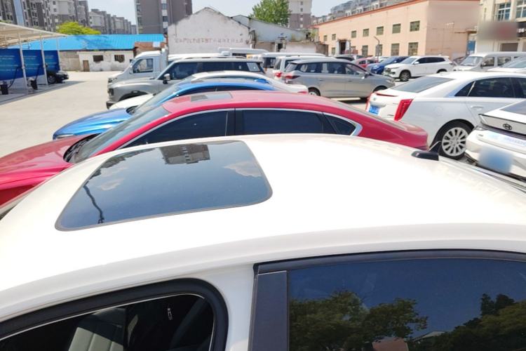 Used Volkswagen Lavida 2021 1.5L Automatic Comfort Edition Roof